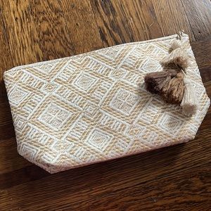 NWOT raffia cosmetic case!